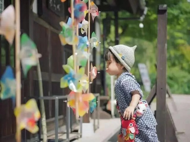 適當(dāng)模塊化的虹景木陽臺(tái)